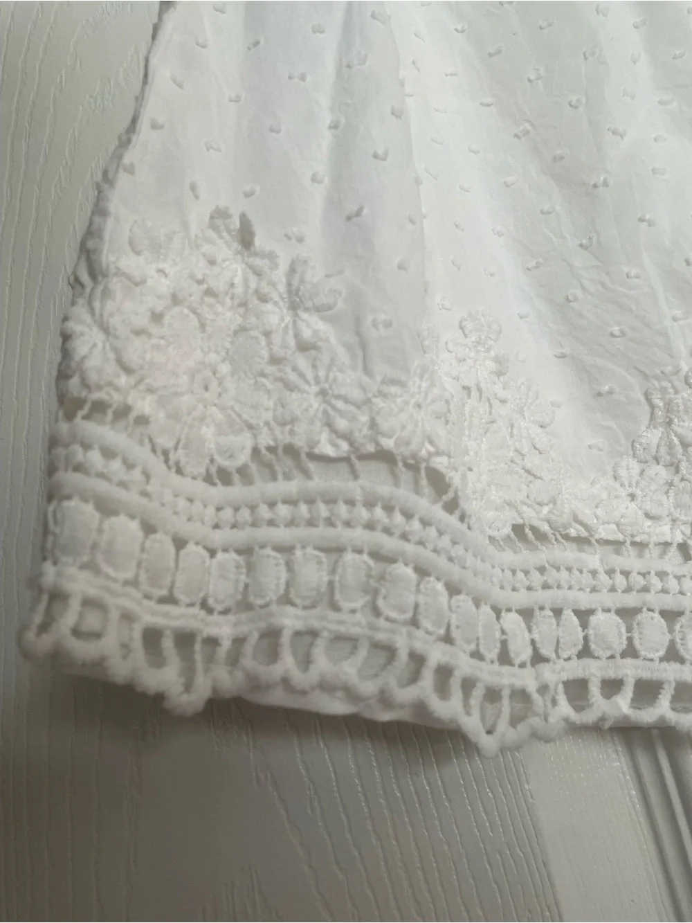 Cynthia Rowley Girls size 4  White Eyelet Dress with Strawberry Embroidered